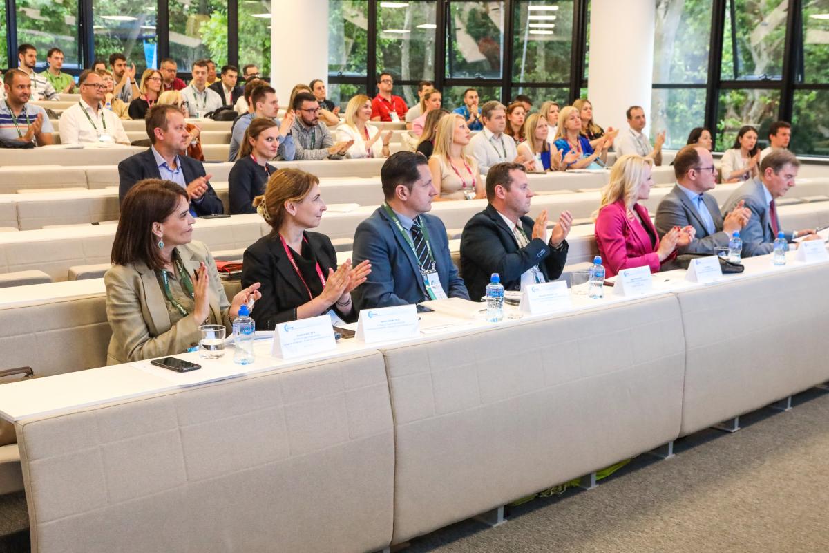 SymOrg Conference Hall