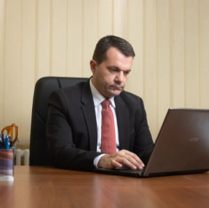 Dr Aleksandar Jović